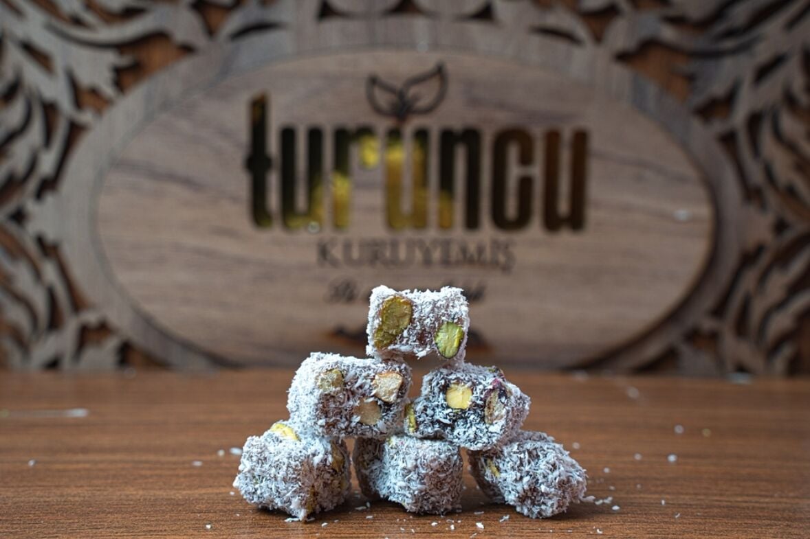 Çifte Kavrulmuş Fıstıklı Kuş Lokumu